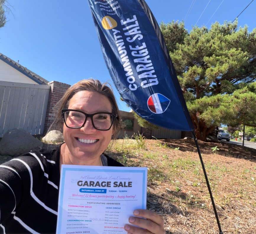 Shannon Comstock at the Lakeside Lewis Community Garage Sale